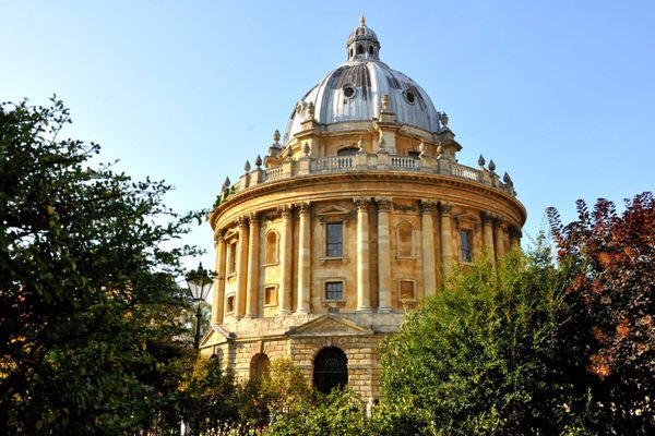 Horsham and Surrey to Bicester Village & Oxford